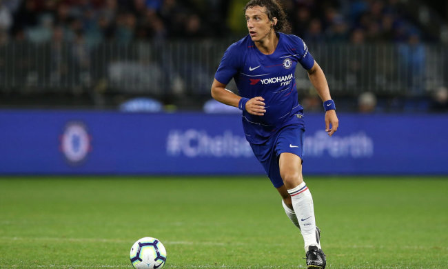 Лідер Челсі не потрапив до готельного номера та заночував у коридорі: відео