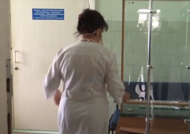 Три дні народжувала мертву дитину - на Львівщині лікар-акушер піде під суд за недбалість