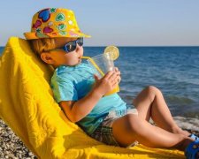 З дітьми на море: що потрібно взяти в аптечку для безпечного відпочинку