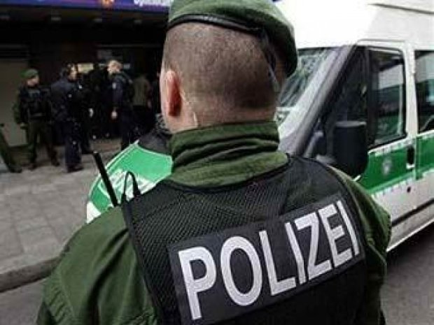 Полиция Германии задержала продавца оружия парижским террористам