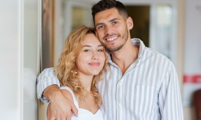 Победительница "Холостяка" и Никита Добрынин поделились особенным моментом: "Две полосочки"