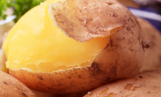 Картопля в мундирі, кадр з відео
