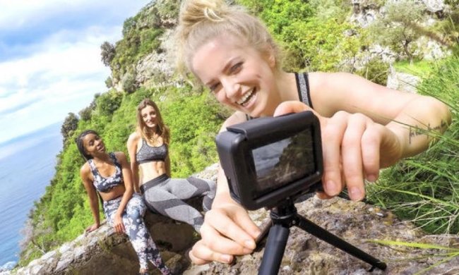 Компанія GoPro анонсувала водонепроникну камеру