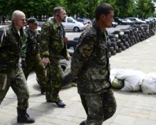 Смерть здавалась порятунком: росіянин розповів про катівні "ЛНР" 
