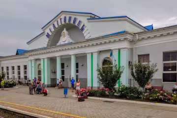 У розпал осені: у Мелітополі зацвів бузок, казкові кадри