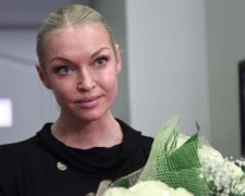Обійшлось без шпагату: Волочкова привітала паралізованого батька з днем народження