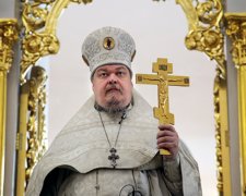 Чаплин в рясе призвал убивать людей во имя Библии, даже инструкцию показал: "Бог благословляет"