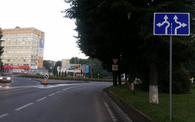 В Украине стартует эксперимент с дорожными знаками