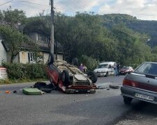 Жахлива ДТП під Франківськом: вагітна з-під груди металобрухту потрапила одразу у пологовий