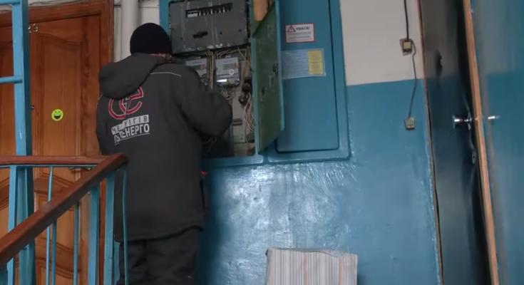 Отключение света за долги. Фото: скрин youtube