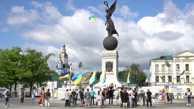 Харків'ян змусять прибрати колеса з центру міста: тільки пішки