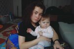 Настя с дочерью Софией, кадр из интервью