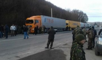 Російські фури знову блокують на кордоні