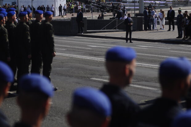 День Незалежності під загрозою: Майдан замінували просто під час виступу Зеленського, якесь безглуздя