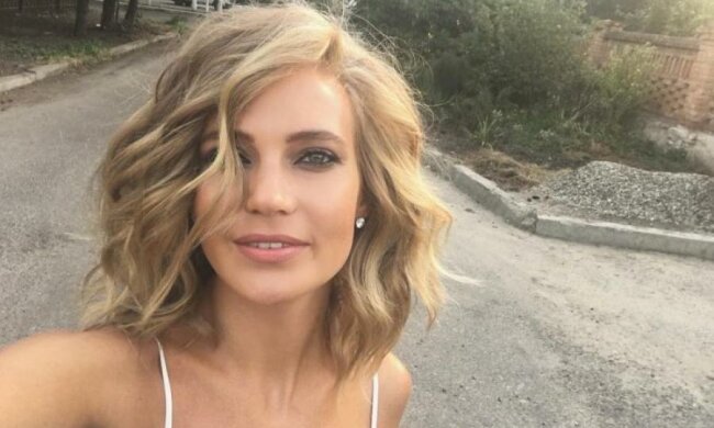 Безрозмірні бікіні: купальник Глюкози викликав забагато питань у фанатів

