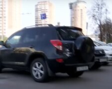 У Тернополі орудує нахабний автоманьяк - викрав таксі за три секунди