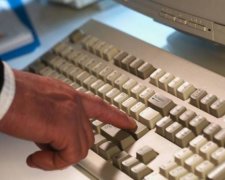  Е-декларуванням чиновників не зупинити, будуть красти й далі, - експерт