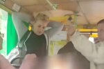 Кадри затримання одеситами зрадниці. Фото: скриншот з відео