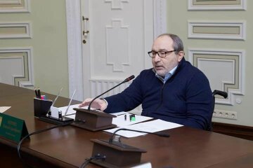 Кернес отправил харьковчан просить денег у Гончарука