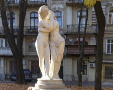 Оновлений пам'ятник "Ерот і Психея" відкрили в Одесі (фото)