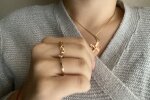 Натільний хрестик, фото: Знай.ua