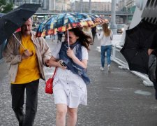 Погода на 23 червня: українців закрутить у холодній стихії