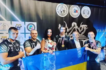 Армлеслери з Чернівців взяли "золото" на Кубку Світу - Джон Сіна зацінив богатирів з України