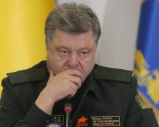 Таємно і терміново: Порошенко зібрав весь Кабмін