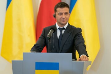 Зеленський позбавив Ар'єва та Герасимова дипломатичного рангу: слуга народу розійшовся не на жарт