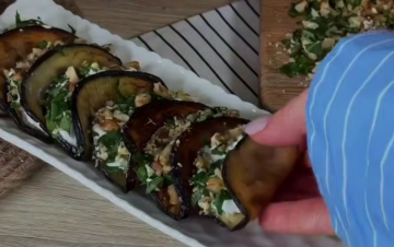 Закуска з баклажанів, кадр з відео