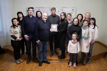 Олесь Доній
