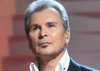 Александр Малинин, кадр из концерта
