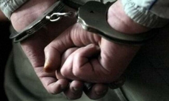 На Запоріжжі засуджені втекли з колонії та побили чоловіка