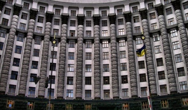 Кабмин предложил ограничить "закон Савченко"