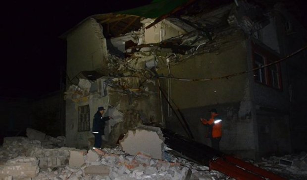 У Миколаєві вибухом зруйнувало будинок: є жертви (фото)