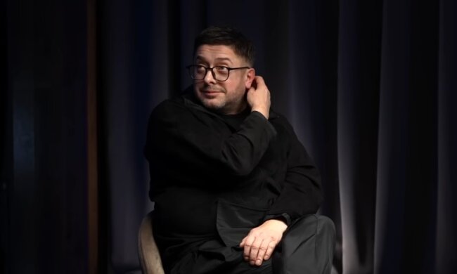 Хабар за паспорт: Олексій Суханов розповів про шокову ситуацію