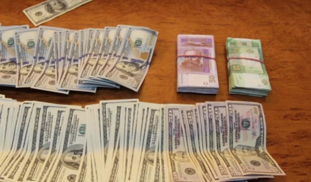 У ровенских валютчиков изъяли более миллиона гривен