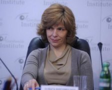 Одинокі воїни: в мережу потрапила таємна переписка Богомолець та Савченко
