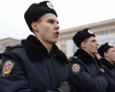 Политик показал промахи реформ на примере суда и копов: видео