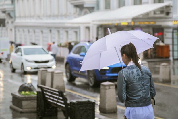 Днепряне, берите зонтики: синоптики расстроили мокрым прогнозом на 18 сентября