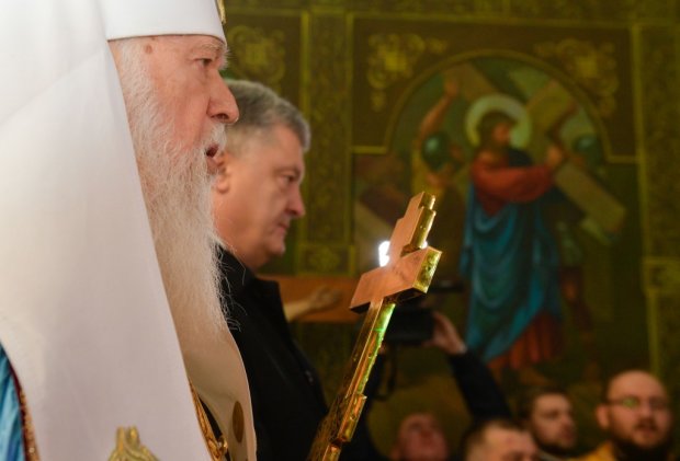 Порошенко обратился к украинским католикам на Рождество: видео