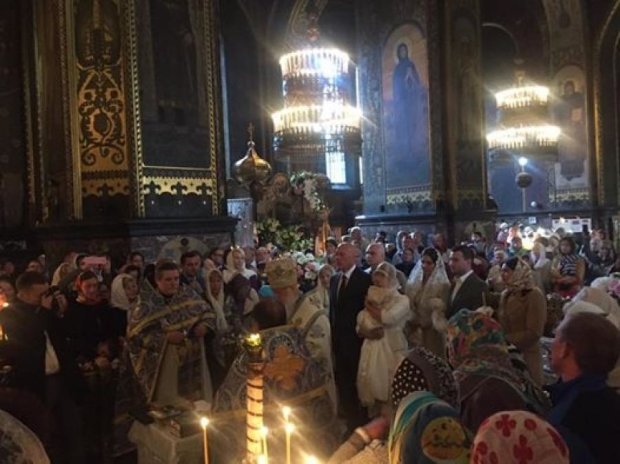 Бюджет подождет: Тимошенко прогуляла Раду из-за крестин