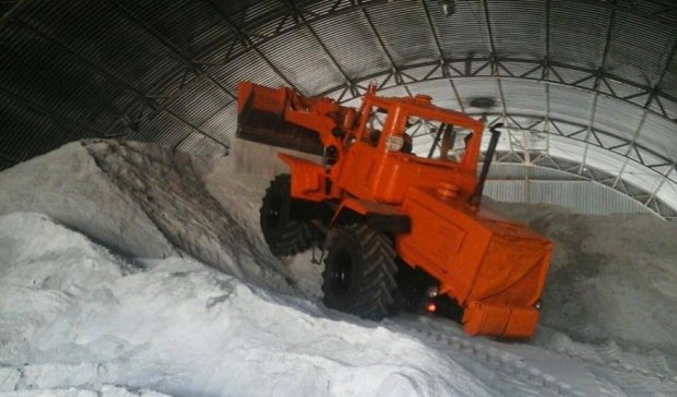 Зима близко: "Киевавтодор" показал подготовку к снегопадам