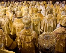 Російські попи ночами ходять до хлопчиків