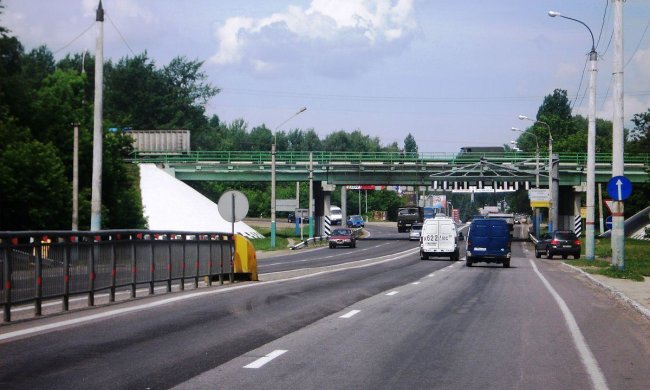 Проїхався з вітерцем: водій перелякав випадкових перехожих до смерті трупом на даху "Волги"