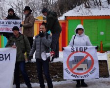 Протестуют не на шутку: противники театра на Андреевском возьмутся за весь Киев