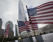 Стало відомо, скільки американських грошей протринькали українські чинуші