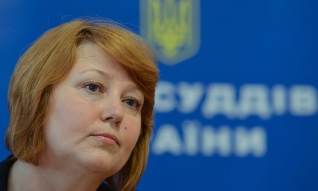 Українські судді вимагають зарплату 2 тис доларів