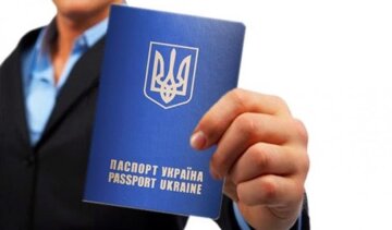 Тільки кожен 20-й українець не пишається громадянством