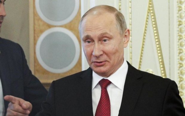 Под Путина косит: запроданка взбесила соцсети скандальным фото